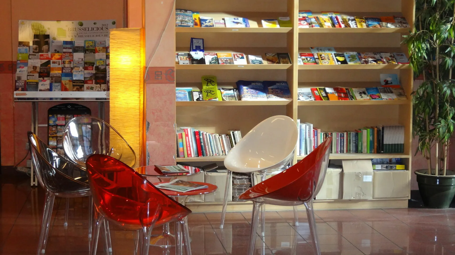 Sleep Well Youth Hostel Βρυξέλλες