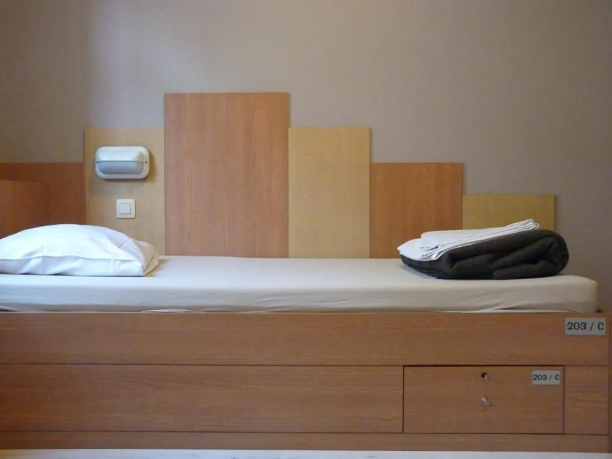 Sleep Well Youth Hostel Brussels