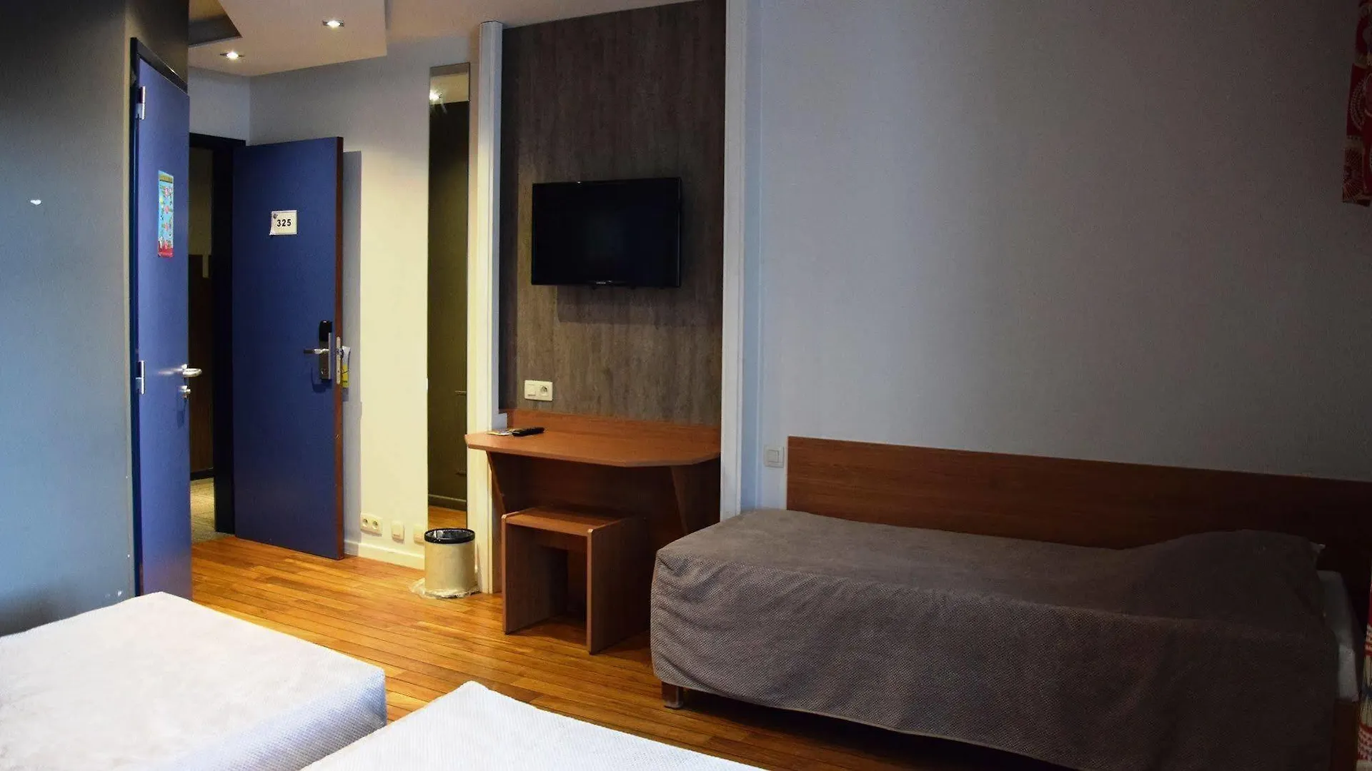 Sleep Well Youth Hostel Brussels