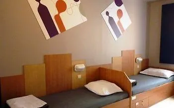 Sleep Well Youth Hostel Brüksel Belçika